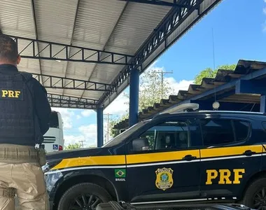 Durante vistoria foram encontradas 6 malas com drogas