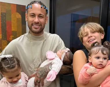 Neymar e os quatro filhos