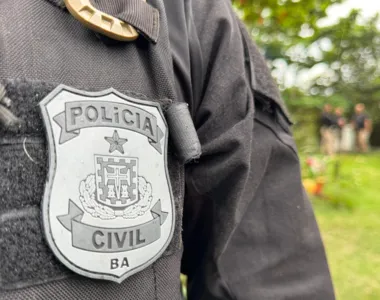 Investigações apontam que adolescente teve ajuda