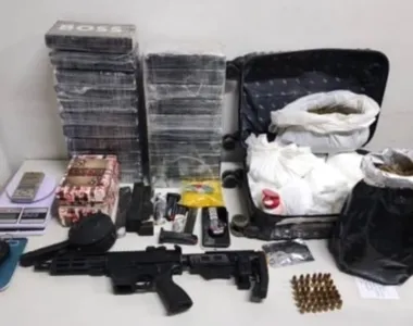 Material apreendido pela Polícia Militar