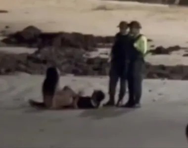 Casal faz sexo na Beira-Mar de Fortaleza e é surpreendido por policiais