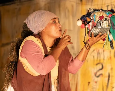 Violência é retratada através da arte