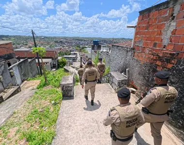 Criminosos trocam tiros com a 23ª CIPM