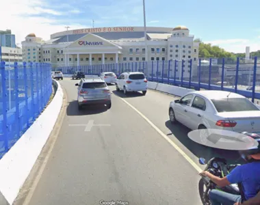 Viaduto Raul Seixas liga a Avenida Paralela ao Iguatemi
