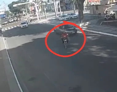Homem 'bafou' a moto e fugiu do local