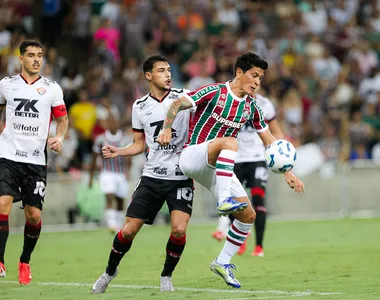 No primeiro turno, Fluminense e Vitória terminou em 1 a 1