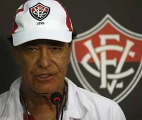 Imagem ilustrativa da imagem Ex-técnico do Vitória corneta Ancelotti no comando da Seleção