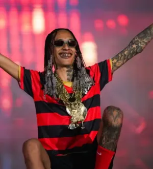 Imagem ilustrativa da imagem Após ter prisão decretada, Oruam dá 1 a 0 na polícia