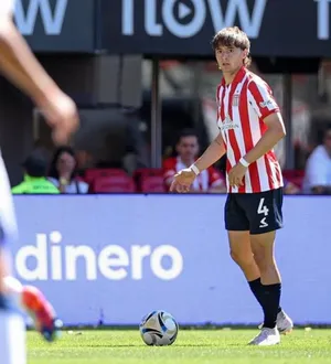 Imagem ilustrativa da imagem Bahia esquenta negociações por lateral 'gringo', diz jornalista