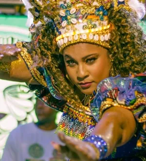 Imagem ilustrativa da imagem Conheça a Muzembela 2026, Rainha do bloco afro Muzenza do Reggae