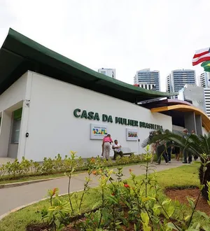 Imagem ilustrativa da imagem Desacreditado é preso após agarrar duas mulheres em bairro nobre