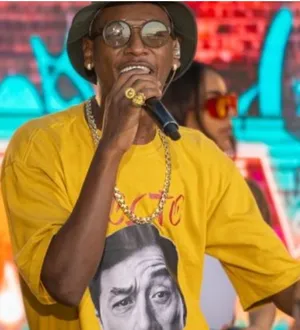 Imagem ilustrativa da imagem É O Caça busca seu espaço no coração na nação pagodeira