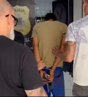 Imagem ilustrativa da imagem Galão e pó: homem é preso por mascarar boca de fumo com venda de água