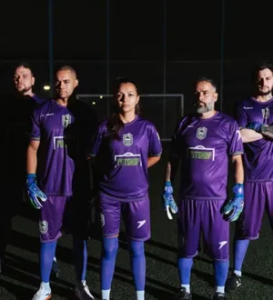 Imagem ilustrativa da imagem Goleiro de Aluguel: aplicativo vira febre nos babas de Salvador