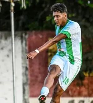 Imagem ilustrativa da imagem Jogador de futebol é morto após ter casa invadida na Bahia