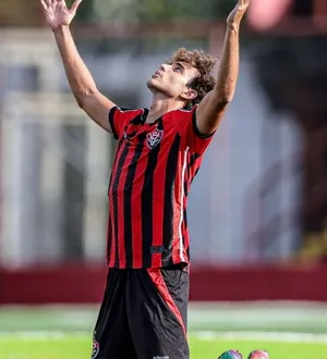 Imagem ilustrativa da imagem Luis Aucélio surge como trunfo do Leão para duelo decisivo na Copinha