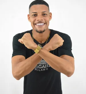 Imagem ilustrativa da imagem Pagodão: Rodrigo Príncipe deixa a banda Oh Major e retoma carreira