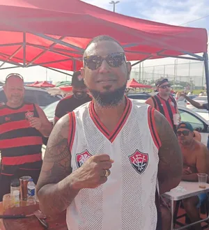 Imagem ilustrativa da imagem "Quero que todos tropecem", dispara torcedor do Vitória sobre Série A