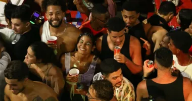 Imagem ilustrativa da imagem Baianos negam preguiça e explicam como conseguem curtir tantas festas