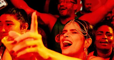 Imagem ilustrativa da imagem Bebida pra geral! Camarote Glamour Salvador chega grandão em 2026