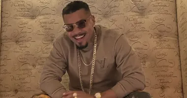 Imagem ilustrativa da imagem De novo? Naldo causa revolta em blogueira após convidá-la para suruba