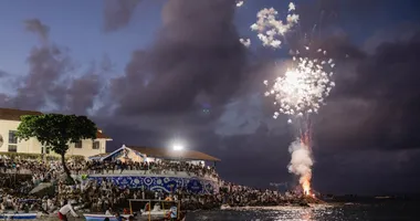 Imagem ilustrativa da imagem Fotos: multidão de fiéis lota festa de Iemanjá em Salvador