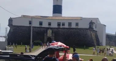 Imagem ilustrativa da imagem Golpistas são presos tentando passar a perna em turistas na Barra