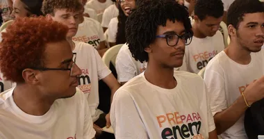 Imagem ilustrativa da imagem Governo foca em ações de apoio a candidatos do Enem