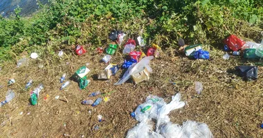 Imagem ilustrativa da imagem Grande volume de lixo marca trecho do Fuzuê na Barra