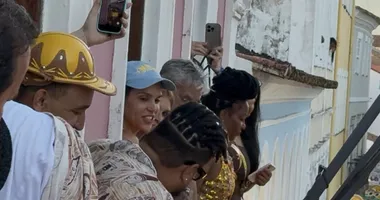 Imagem ilustrativa da imagem João Gomes e Caetano brotam no Pelô para curtir Olodum