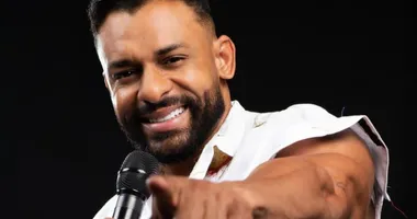 Imagem ilustrativa da imagem Júnior Luzz se apresenta na Praia do Forte neste sábado