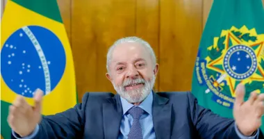 Imagem ilustrativa da imagem Lula venceria qualquer adversário no primeiro turno, aponta AtlasIntel