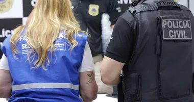 Imagem ilustrativa da imagem Polícia repete operação que recuperou mais de mil celulares roubados