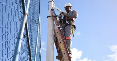 Imagem ilustrativa da imagem Povo do mal dá 'preju' de R$ 3 milhões à Prefeitura com furto de cabos