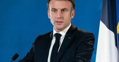 Imagem ilustrativa da imagem Presidente da França chega a Salvador para rolé no Pelô e festival