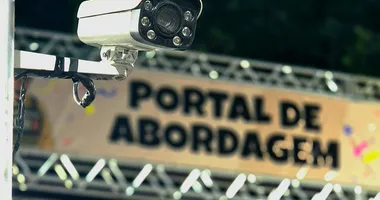 Imagem ilustrativa da imagem Procurado por roubo, lalau tenta quebrar e amassar no Pipoco