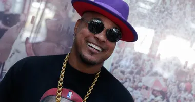 Imagem ilustrativa da imagem Robyssão brota na entrega das fantasias do bloco As Kuviteiras