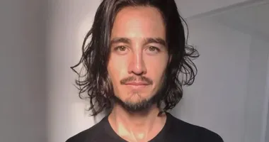 Imagem ilustrativa da imagem Tiago Iorc quebra silêncio e detalha crise de saúde que o afastou