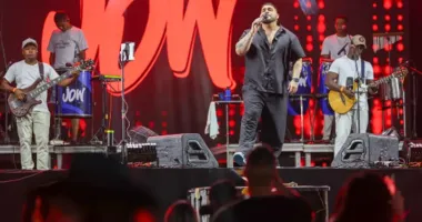 Imagem ilustrativa da imagem Último dia da Fenagro tem músicas para todos os gostos