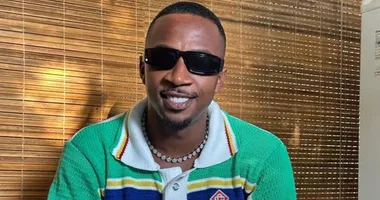 Imagem ilustrativa da imagem Vaza vídeo de Bob Na Voz 'mergulhando o ganso' em blogueira; assista