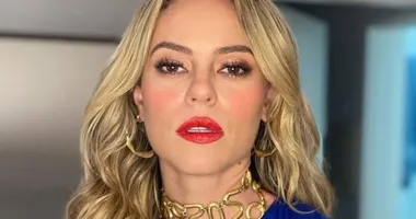 Imagem ilustrativa da imagem Vídeo: Paolla Oliveira arranca suspiros ao provar lingeries