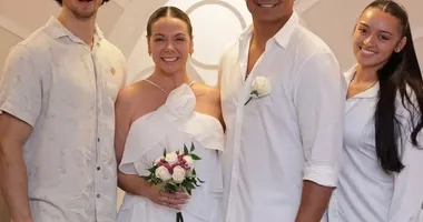 Imagem ilustrativa da imagem Xanddy e Carla Parez renovam votos de casamento na gringa; veja fotos