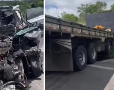 Carro ficou completamente destruído