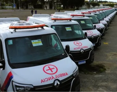 Ambulância da Bahia é flagrada com carga saqueada na BR-101