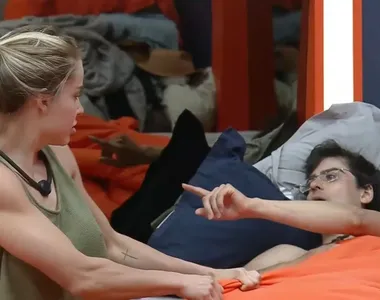 Saory não quis dormir com Dudu após festa