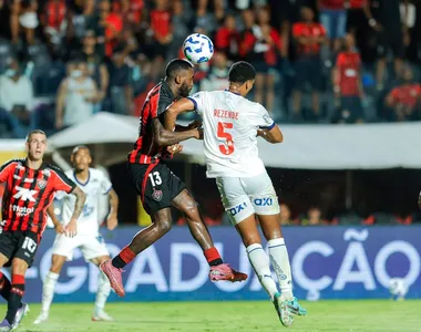 Rezende falhou no segundo gol do Vitória