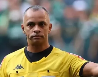 Wilton Pereira Sampaio, árbitro de Vitória e Corinthians