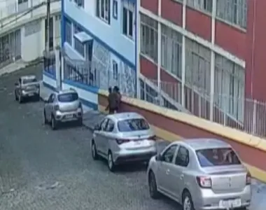 Mulher foi surpreendida na manhã desta sexta-feira (30)