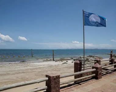 Ele foi levado à delegacia para cumprimento do mandado judicial