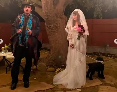 Jenny se casou com o próprio cão